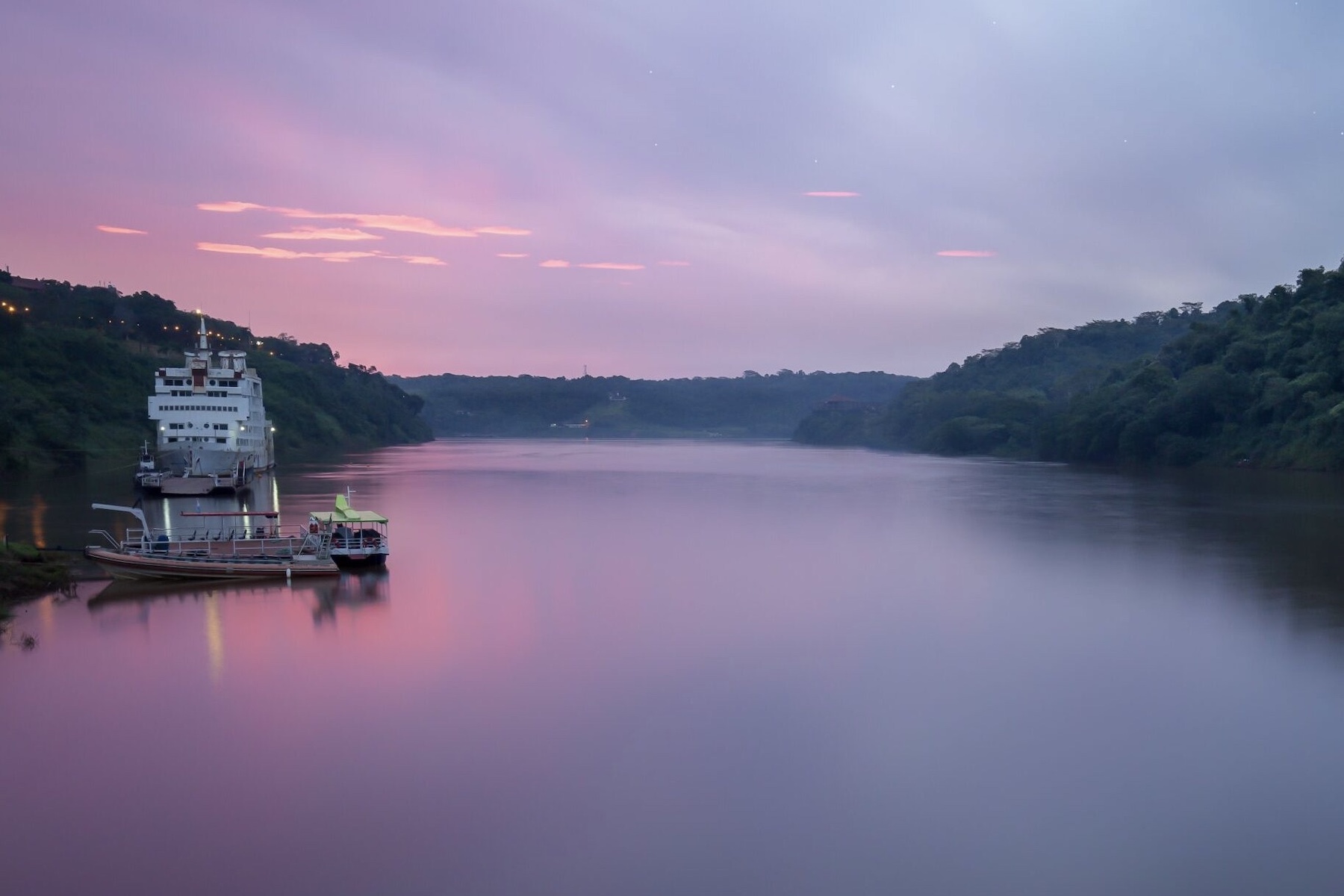 Awasi Iguazu excursions - Triple Border Boat Ride