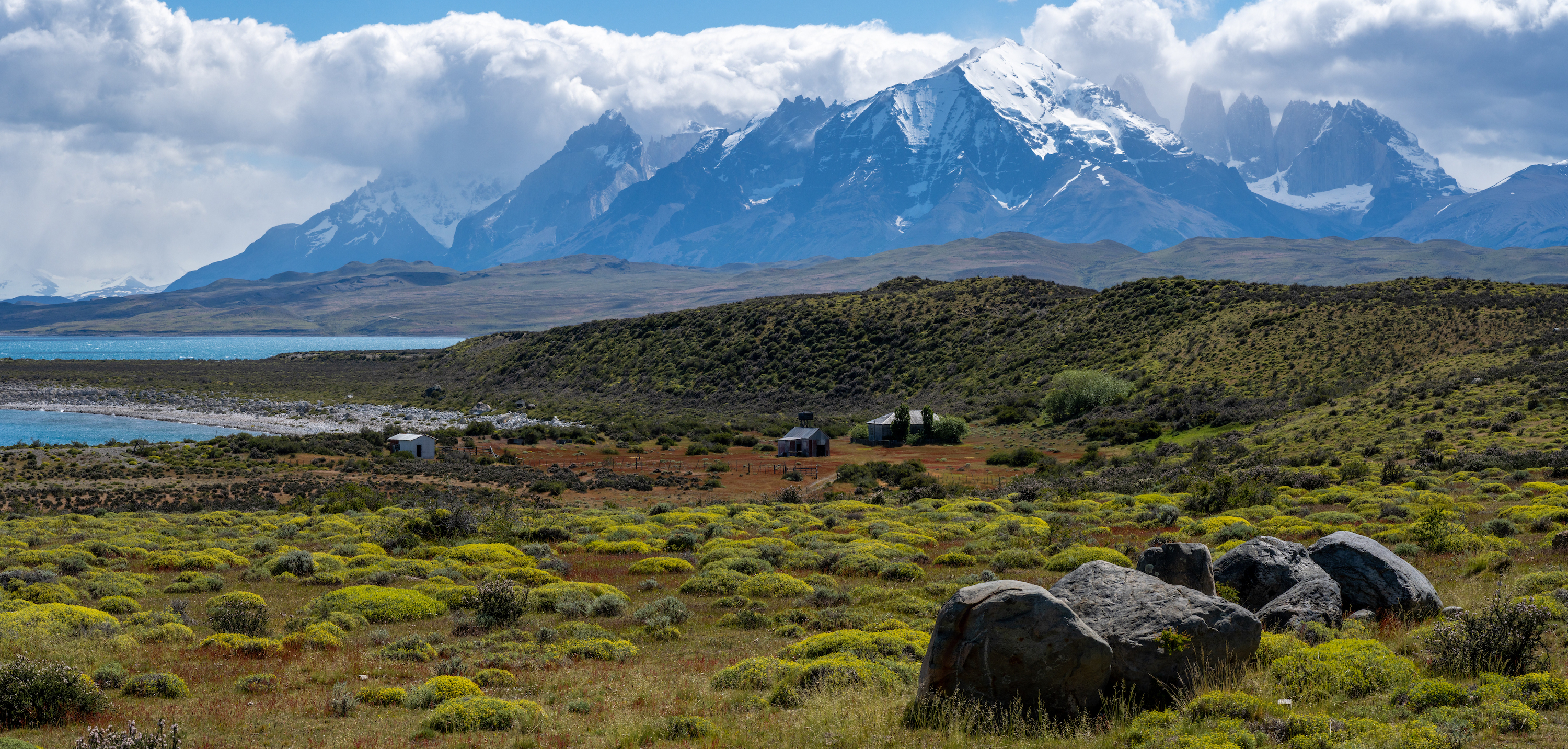 Estancia Cerro Guido in its landscape