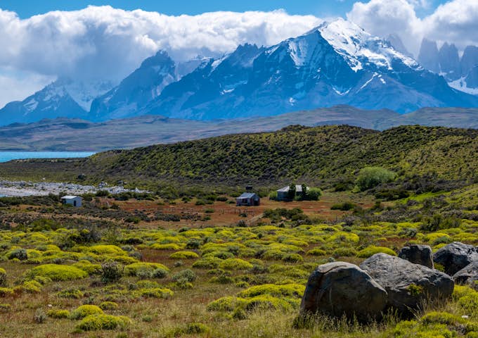 Estancia Cerro Guido in its landscape