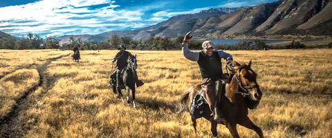 Riding Torres del Paine Estancias