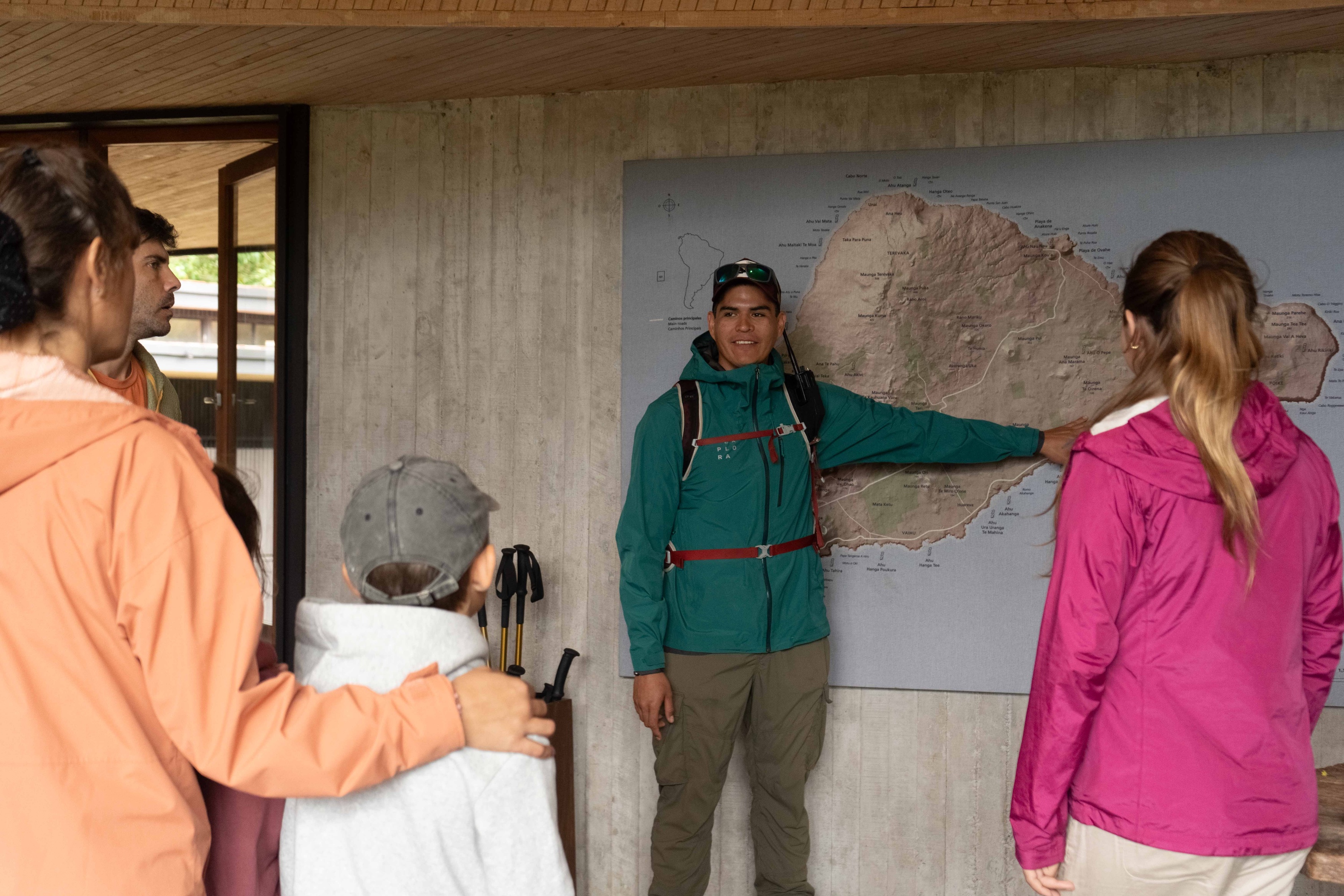 Explora Easter Island - Guides