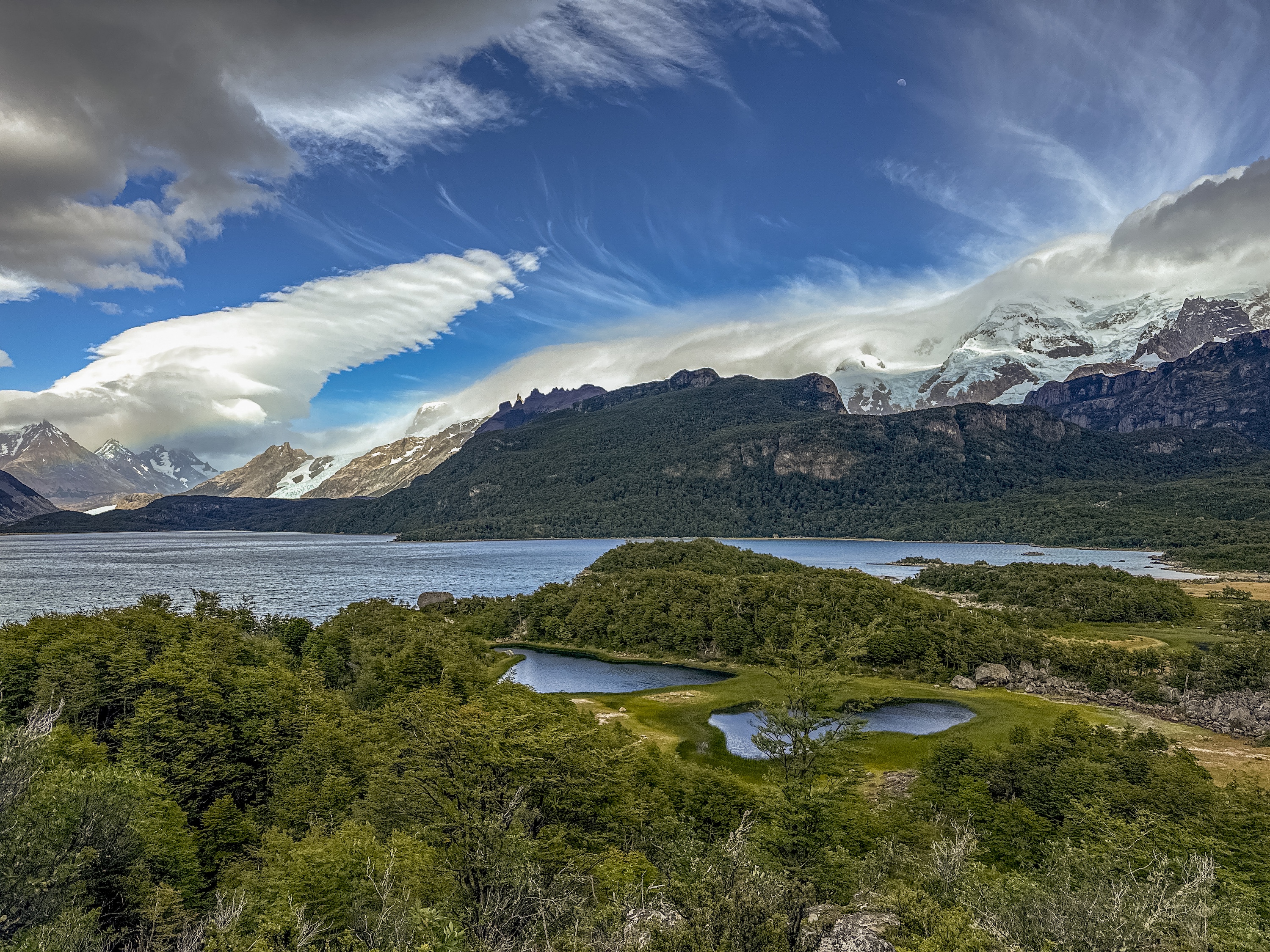 Explora El Calafate - surrounding landscape