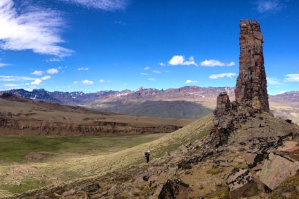 Sierra Baguales hiking