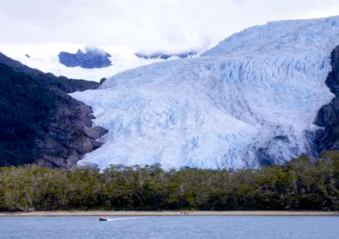 Glaciar Aguila