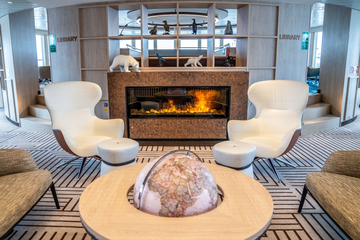 Lounge, National Geographic Endurance