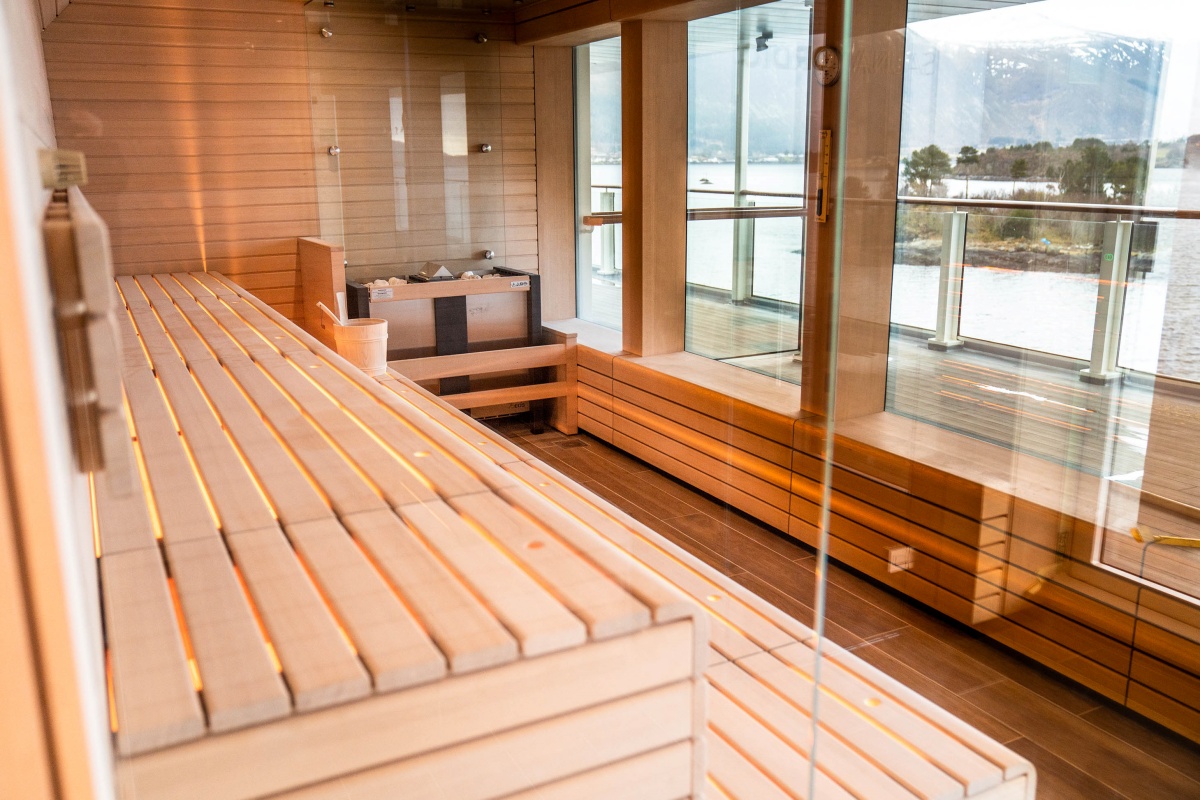 Sauna, National Geographic Endurance