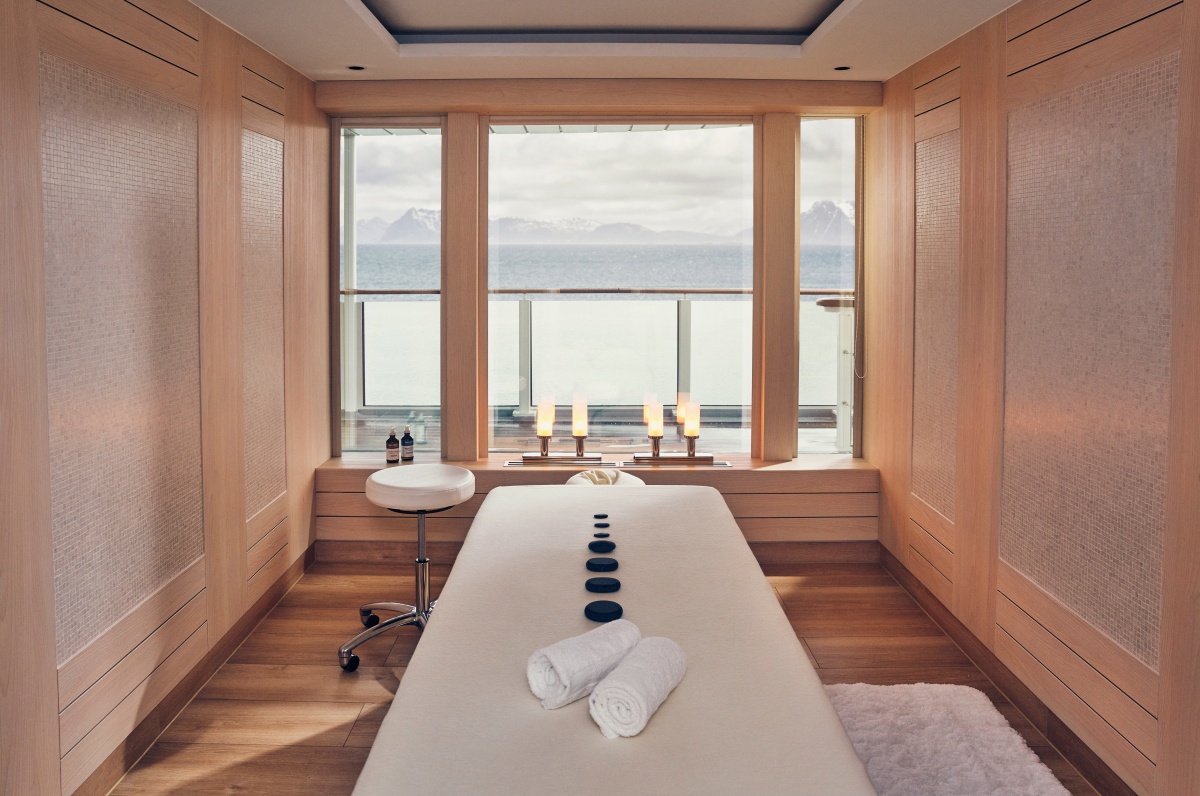 Treatment Room, National Geographic Endurance