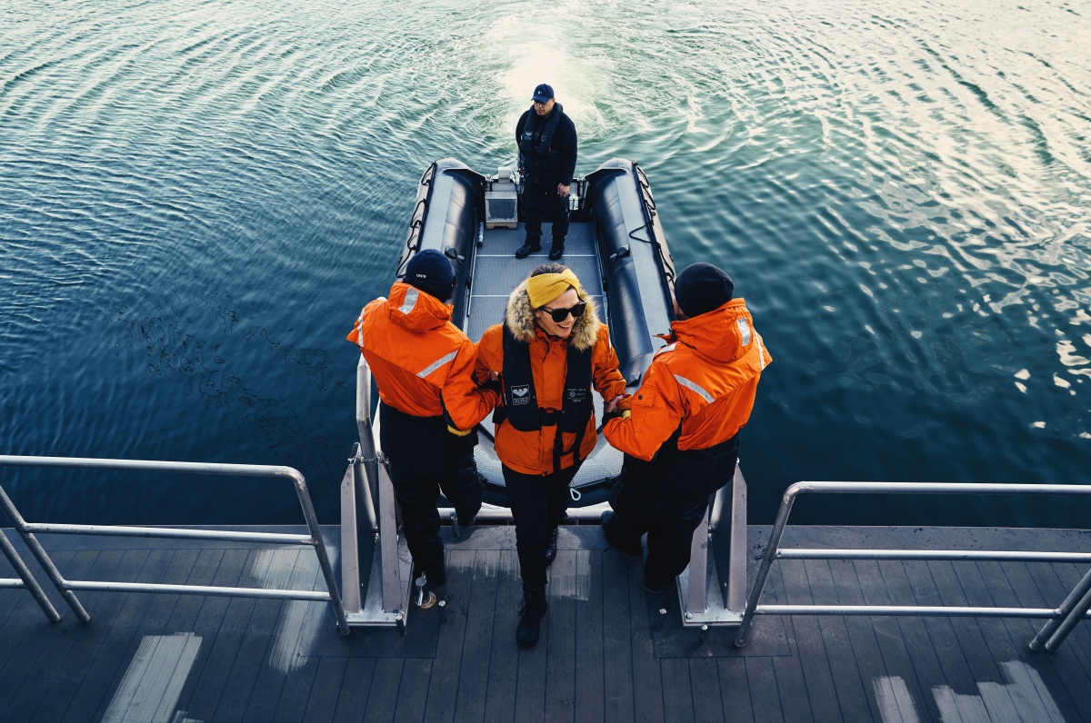 Exploring by Zodiac, National Geographic Endurance