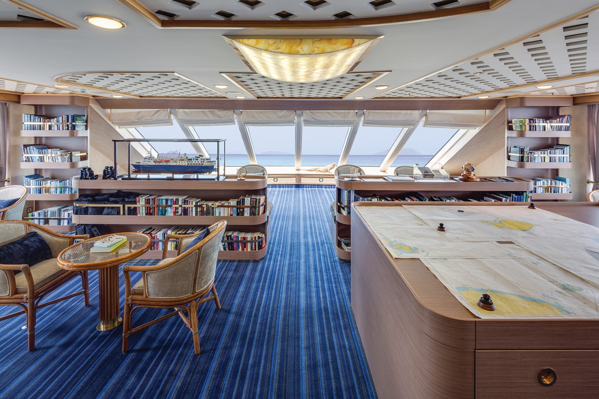 Lounge Library, National Geographic Orion