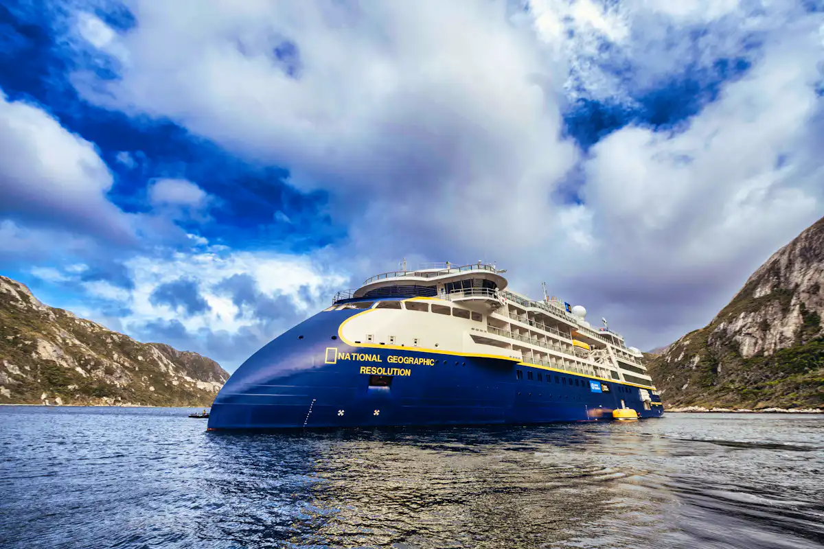 National Geographic Résolution National Geographic Resolution | Swoop Patagonia