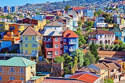 See the colourful houses in Valparaiso