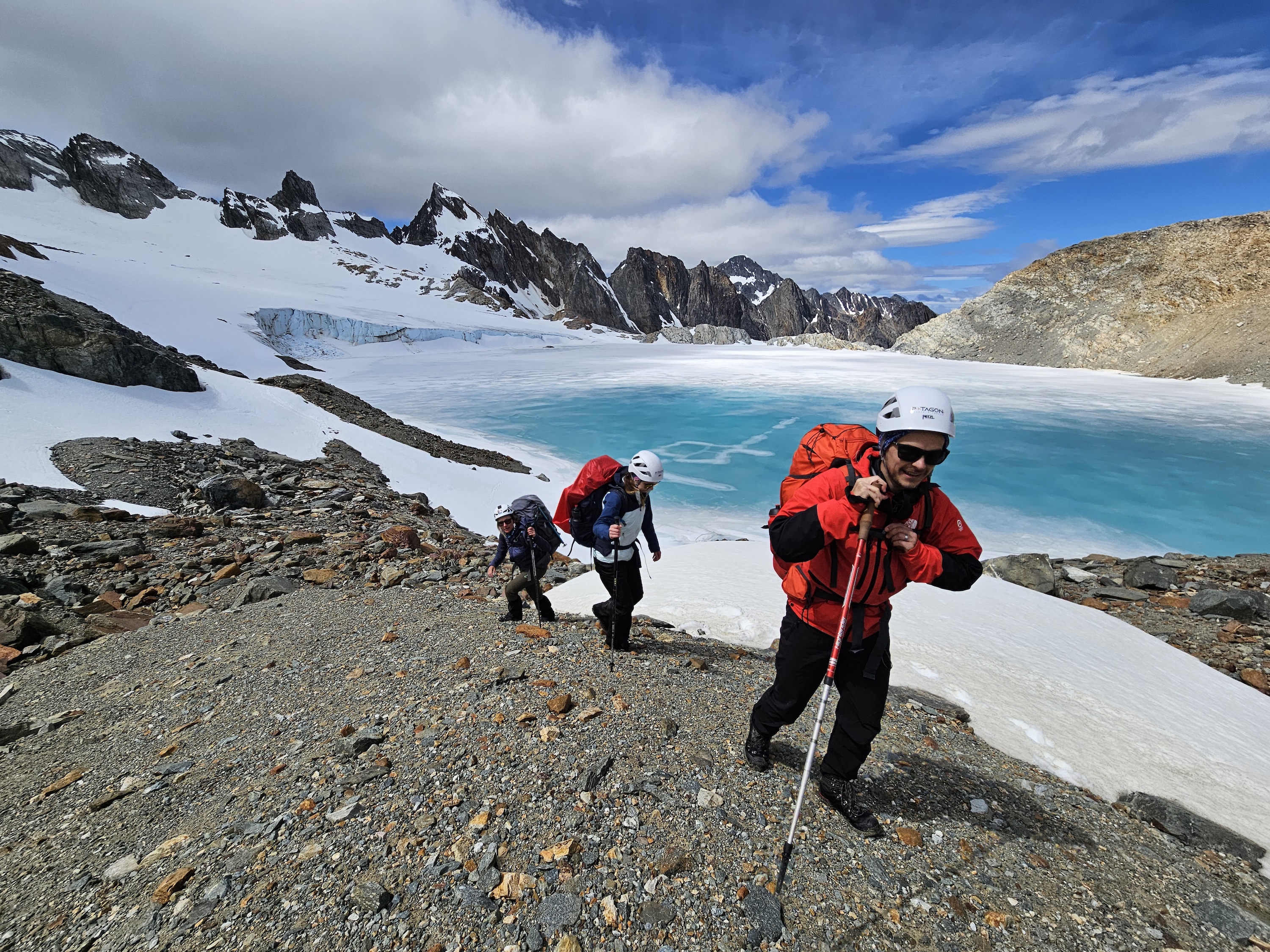 Patagon Mountain Agency - Ojo-del-Albino-Glacier