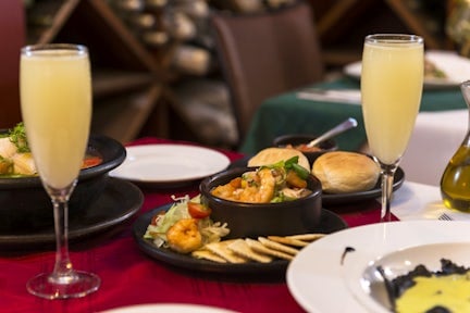 Seafood dining in Valparaiso