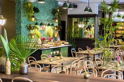 Hotel Bidasoa, Santiago