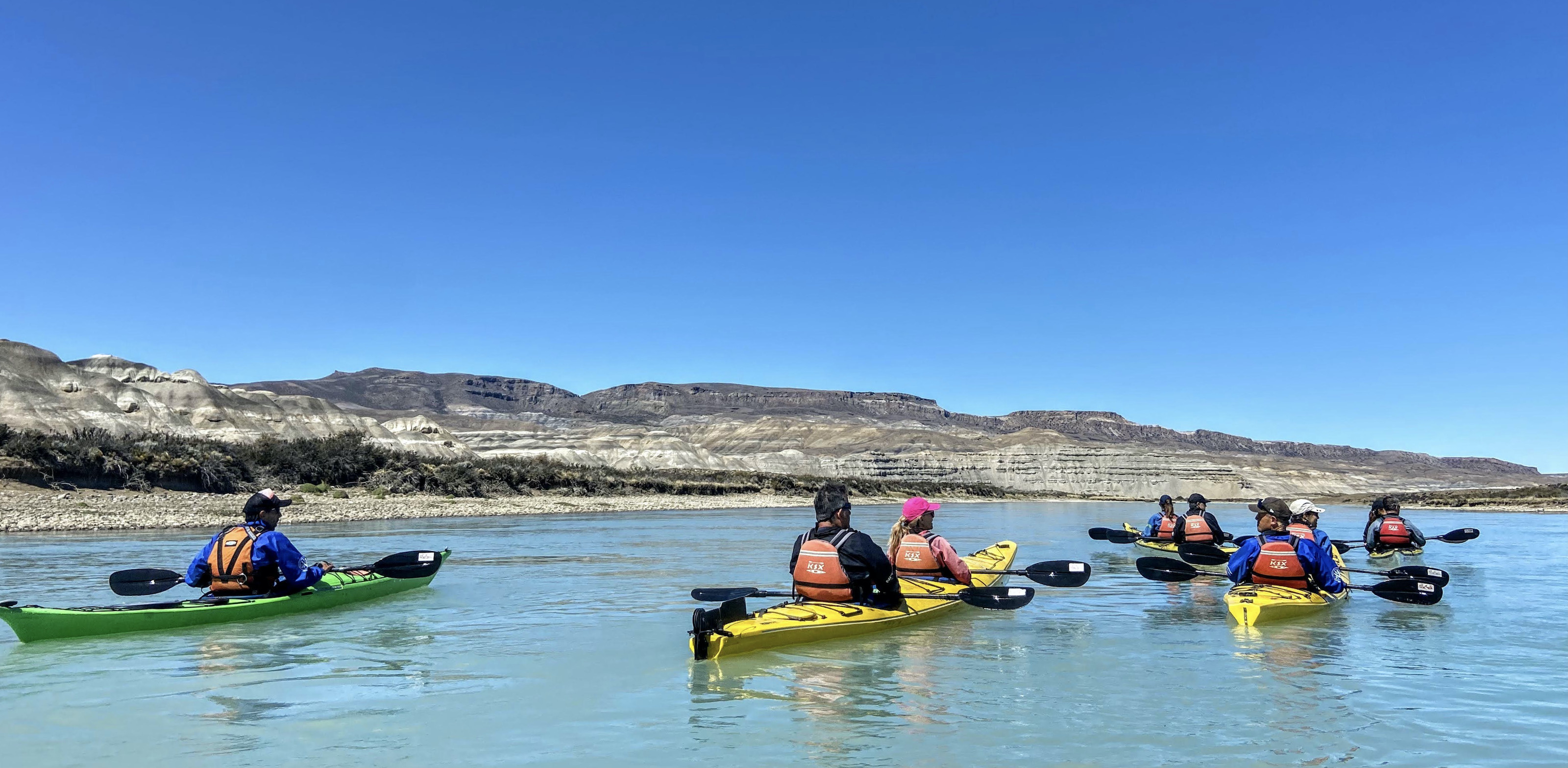 Kayaks on La Leona river in Los Glaciares