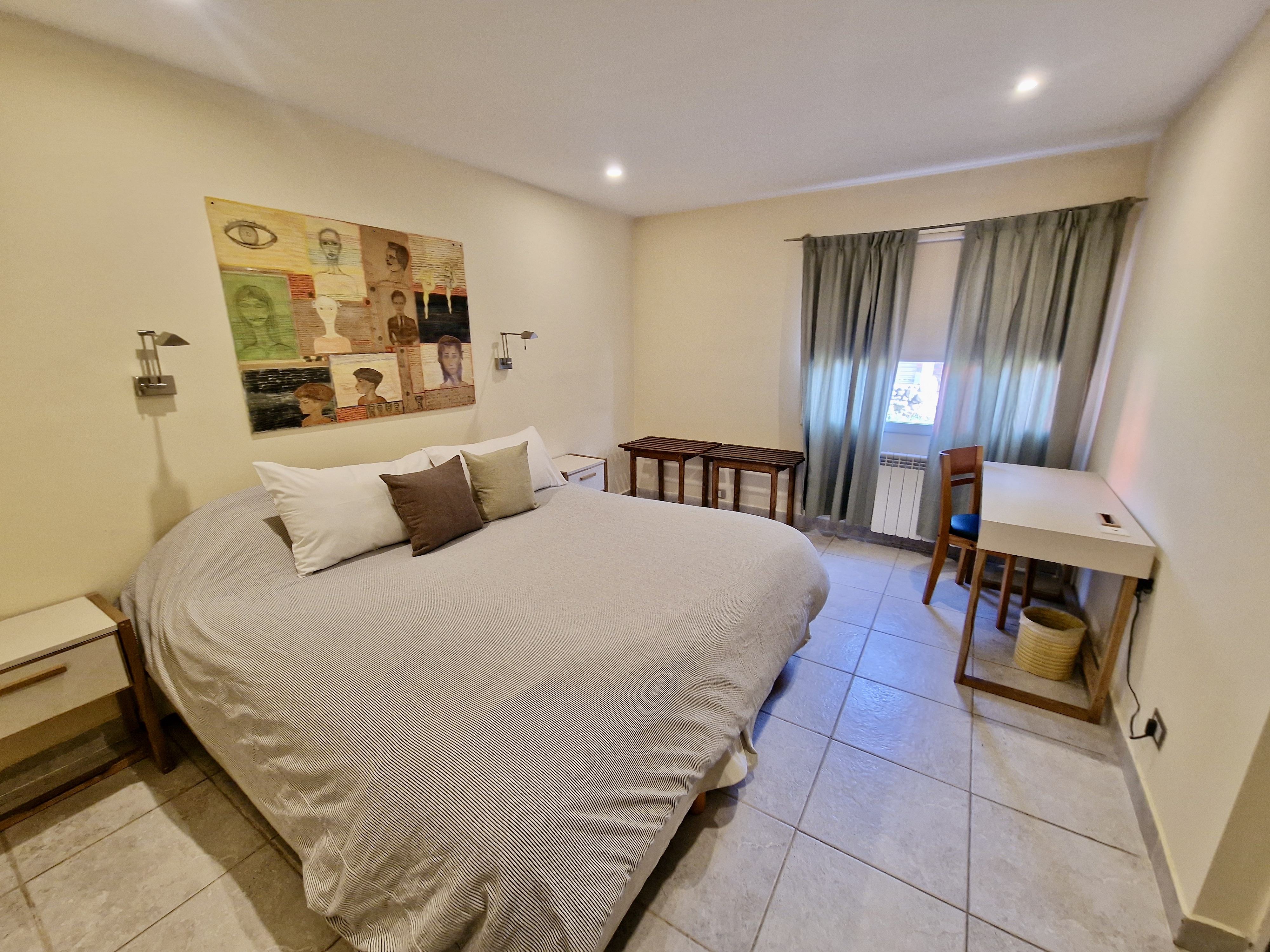 Lunajuim - Standard Room - Chloe Recce - October 2026