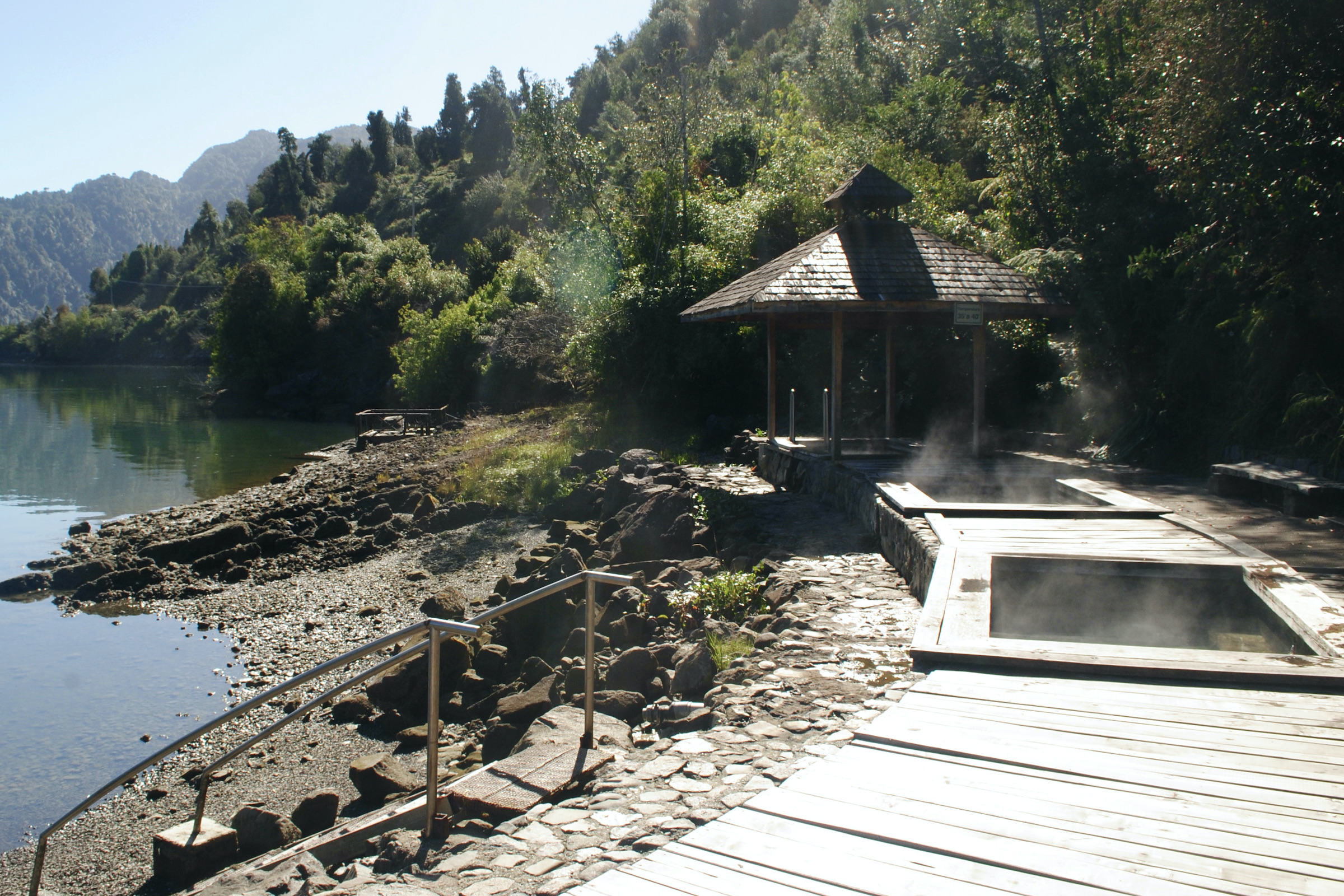 Queulat National park hot springs (Termas de Gonoti)