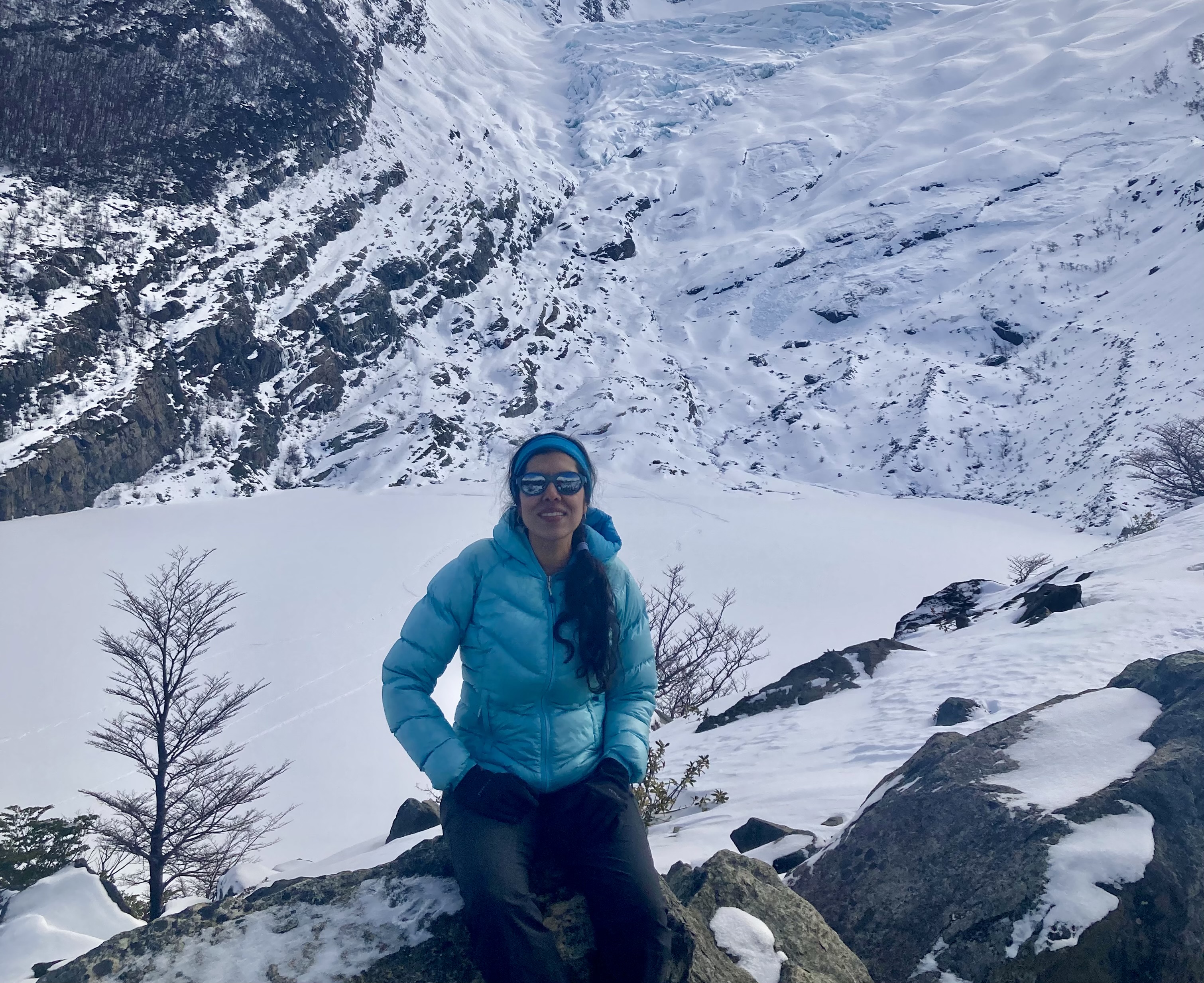 Minerva at Huemul-Glacier-and-Lake-in-Winter