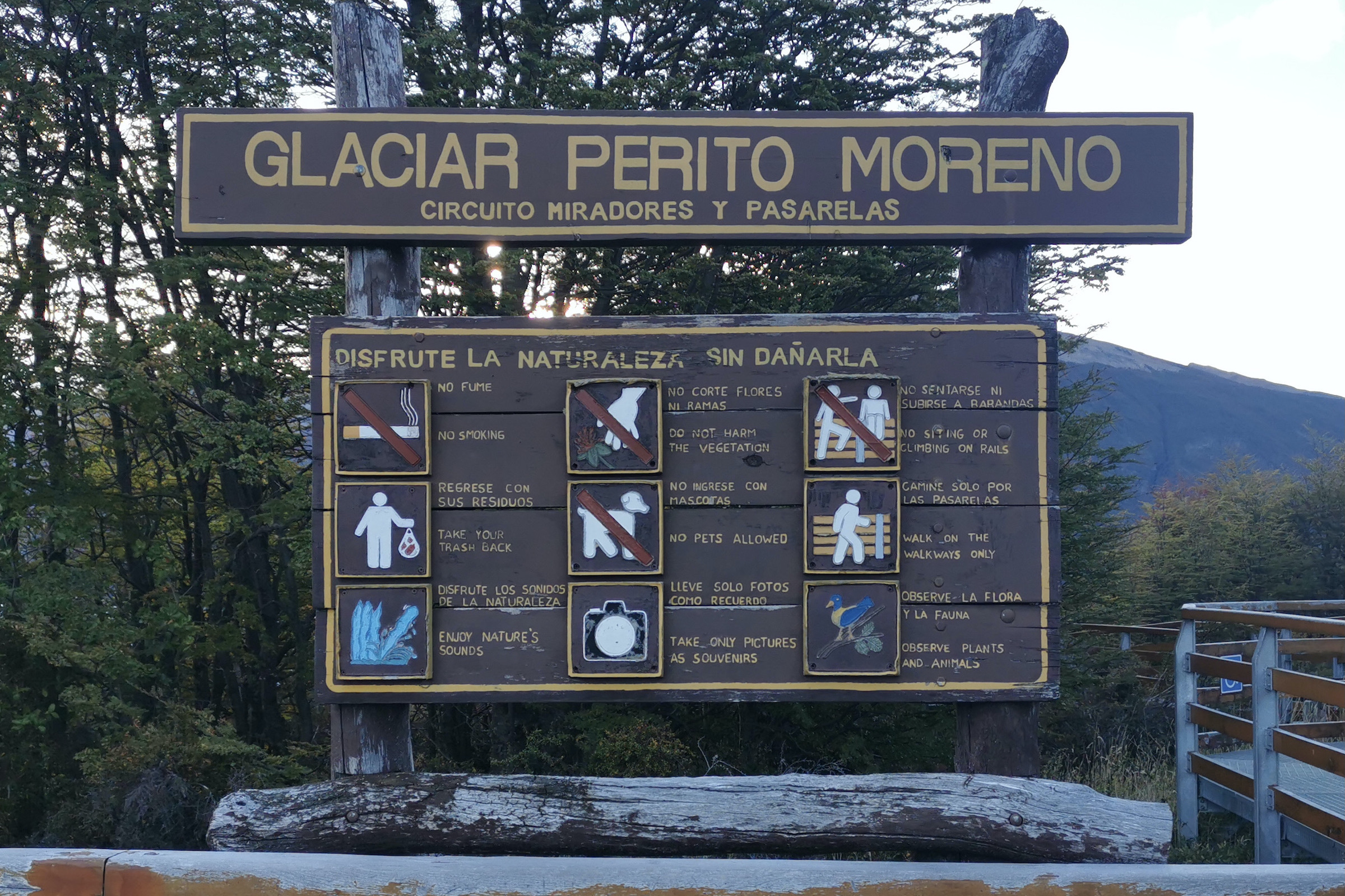 Information sign for Perito Moreno glacier