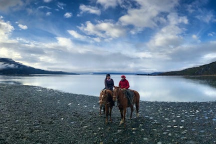 Horse riding in Torres del Paine in winter