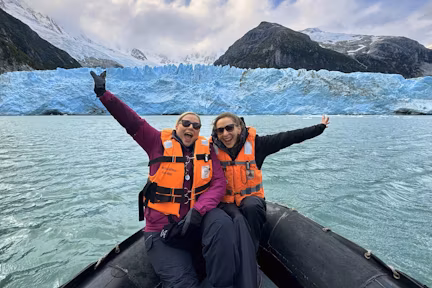 Adventure cruising at Porter Glacier in Tierra del Fuego