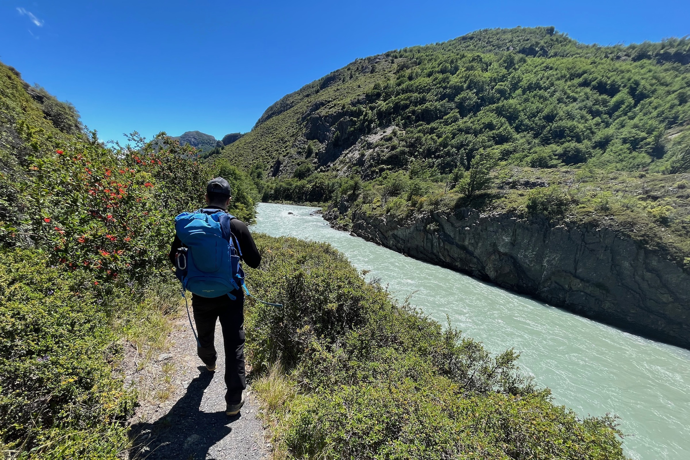 Hiking the Pingo Valley in Torres del Paine