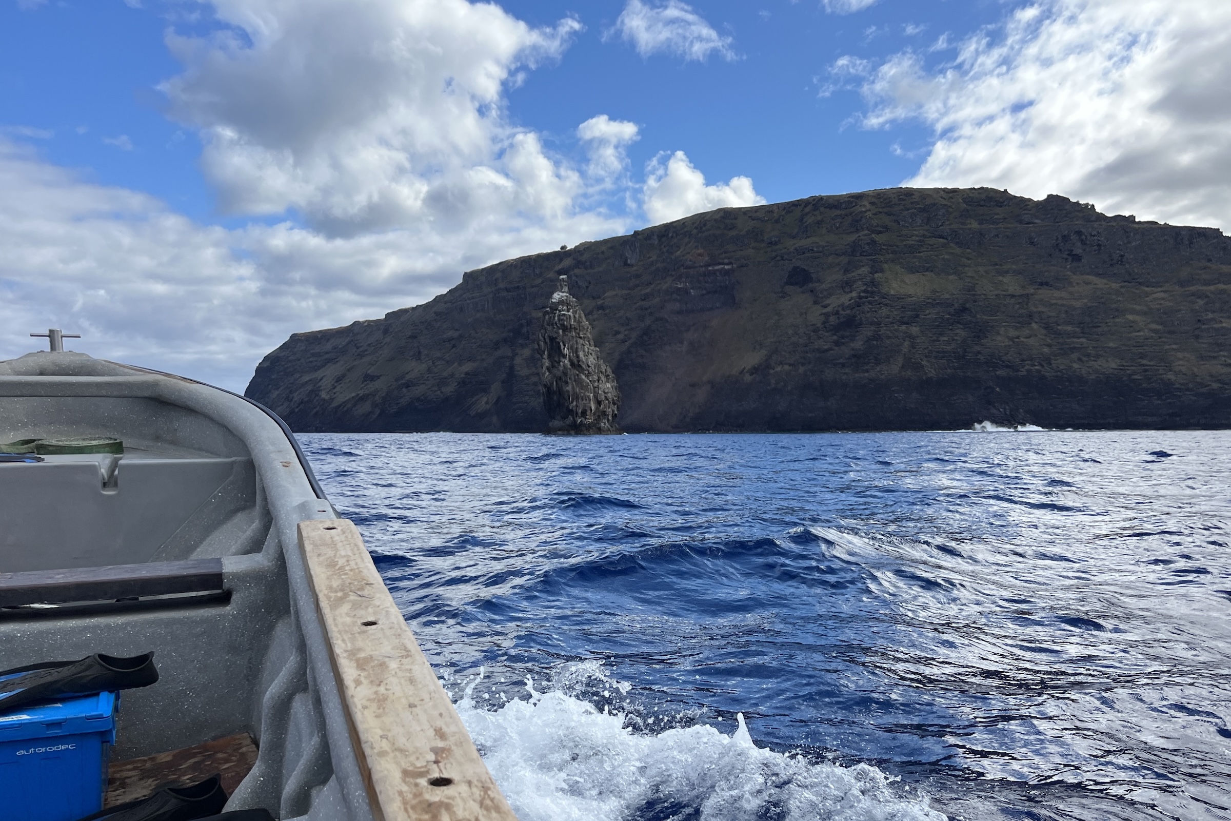 Snorkel boat at Easter Island (Rapa Nui)
