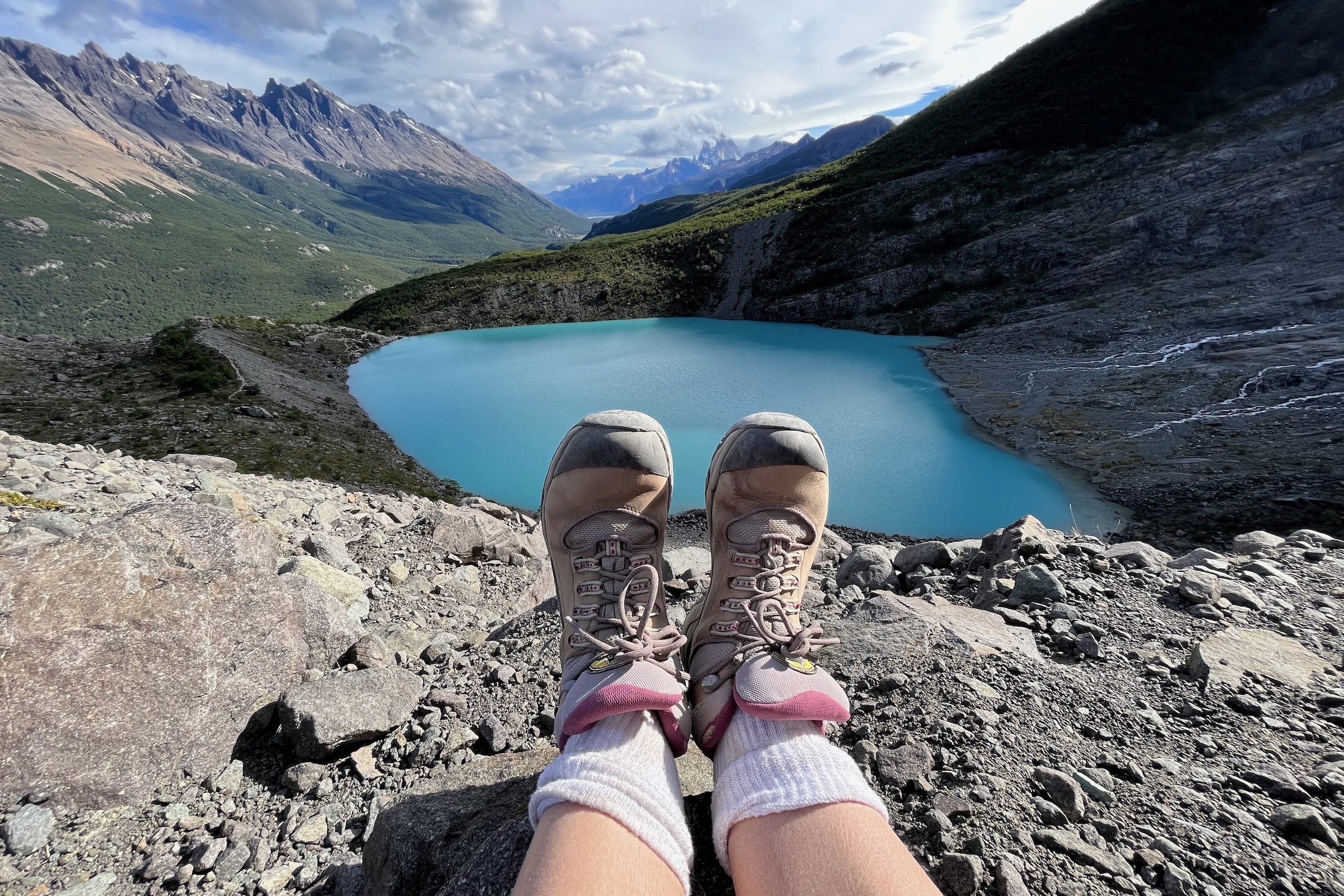 Solo hike at Lake Huemules in Los Glaciares