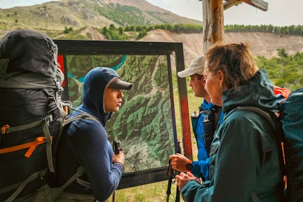 Guide with hikers in Aysen