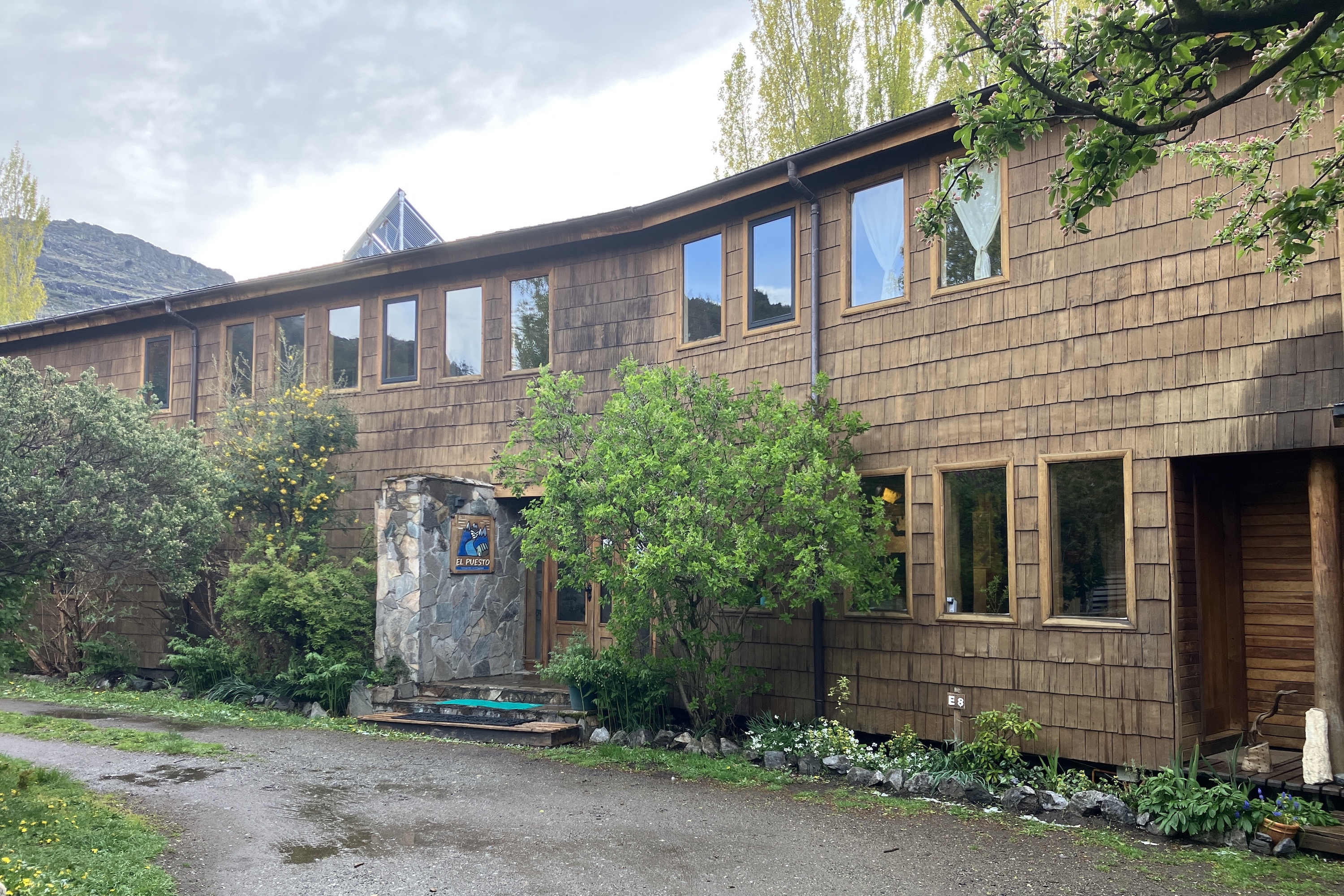 El Puesto exterior