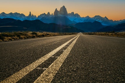 Road to El Chaltén with view of the Fitzroy Massif