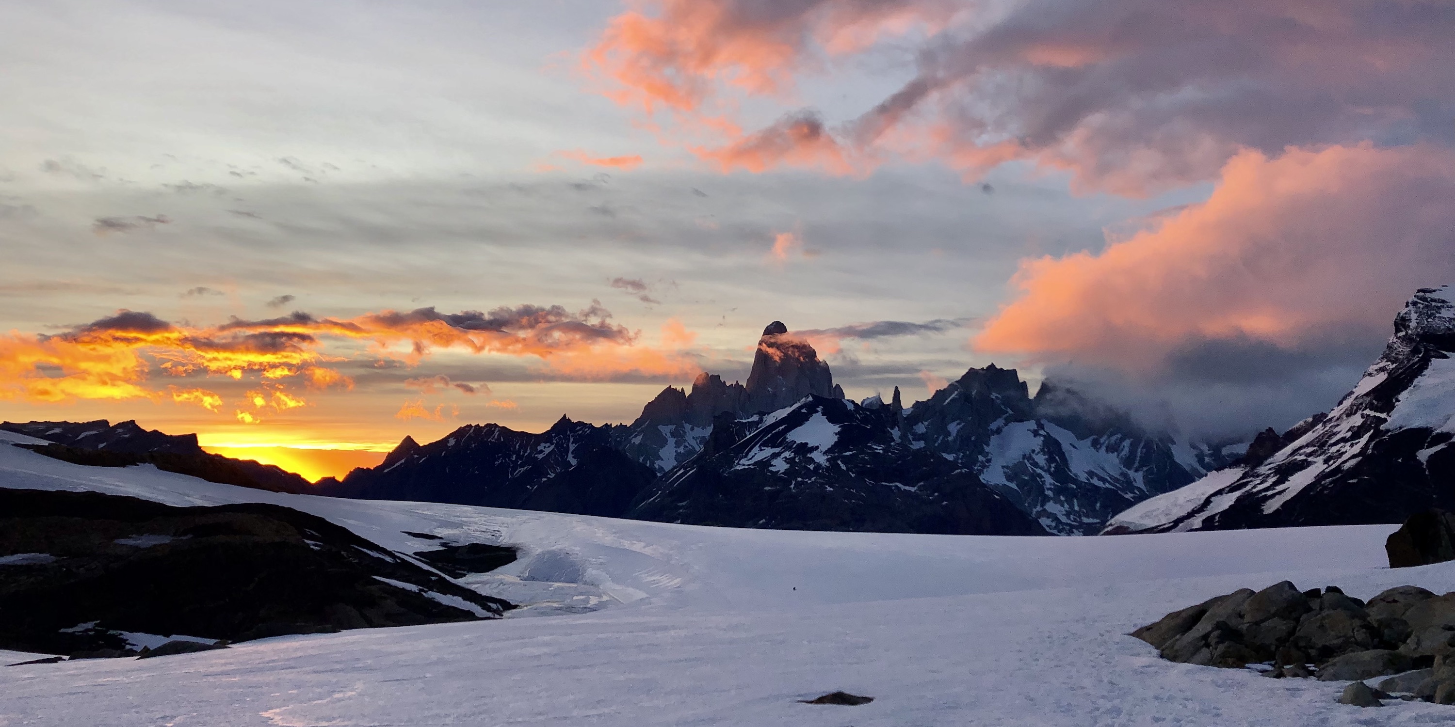 Sunrise over the ice cap on the South Patagonia Ice Field in Los Glaciares
