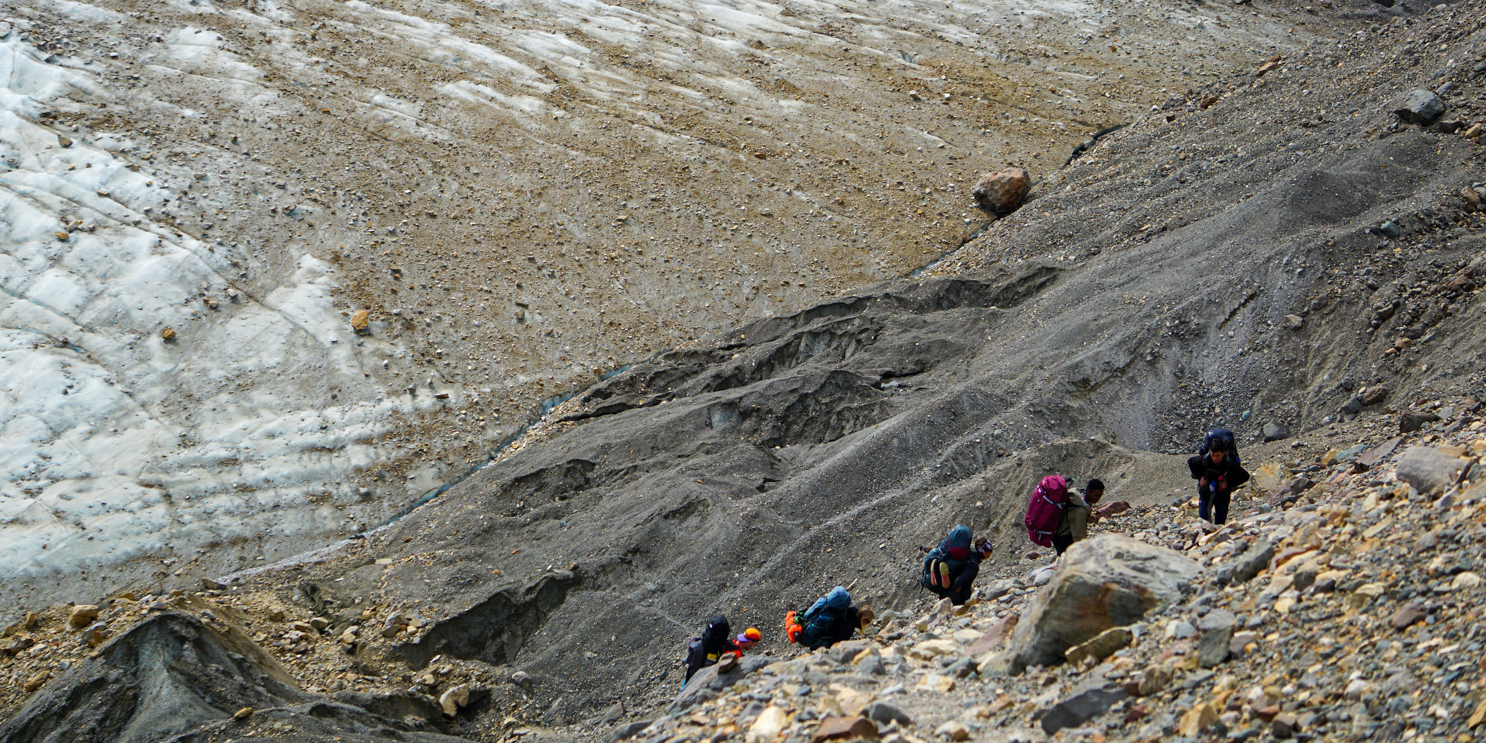 Climbing to the Huemul Pass on day 3 of the Huemul Circuit trek in Los Glaciares