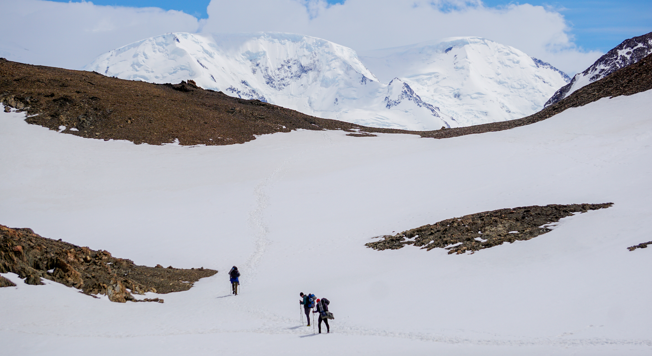 Climbing to Paso de Viento on day two of the Huemul Circuit trek in Los Glaciares