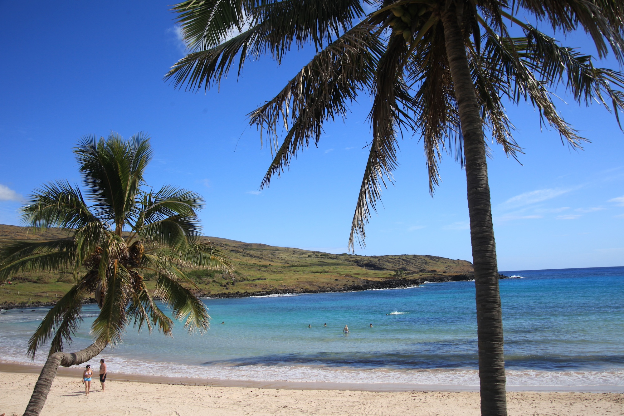 Rapa-Nui-Easter-Island-beaches