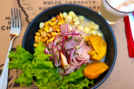 Ceviche and pisco sour in Santiago