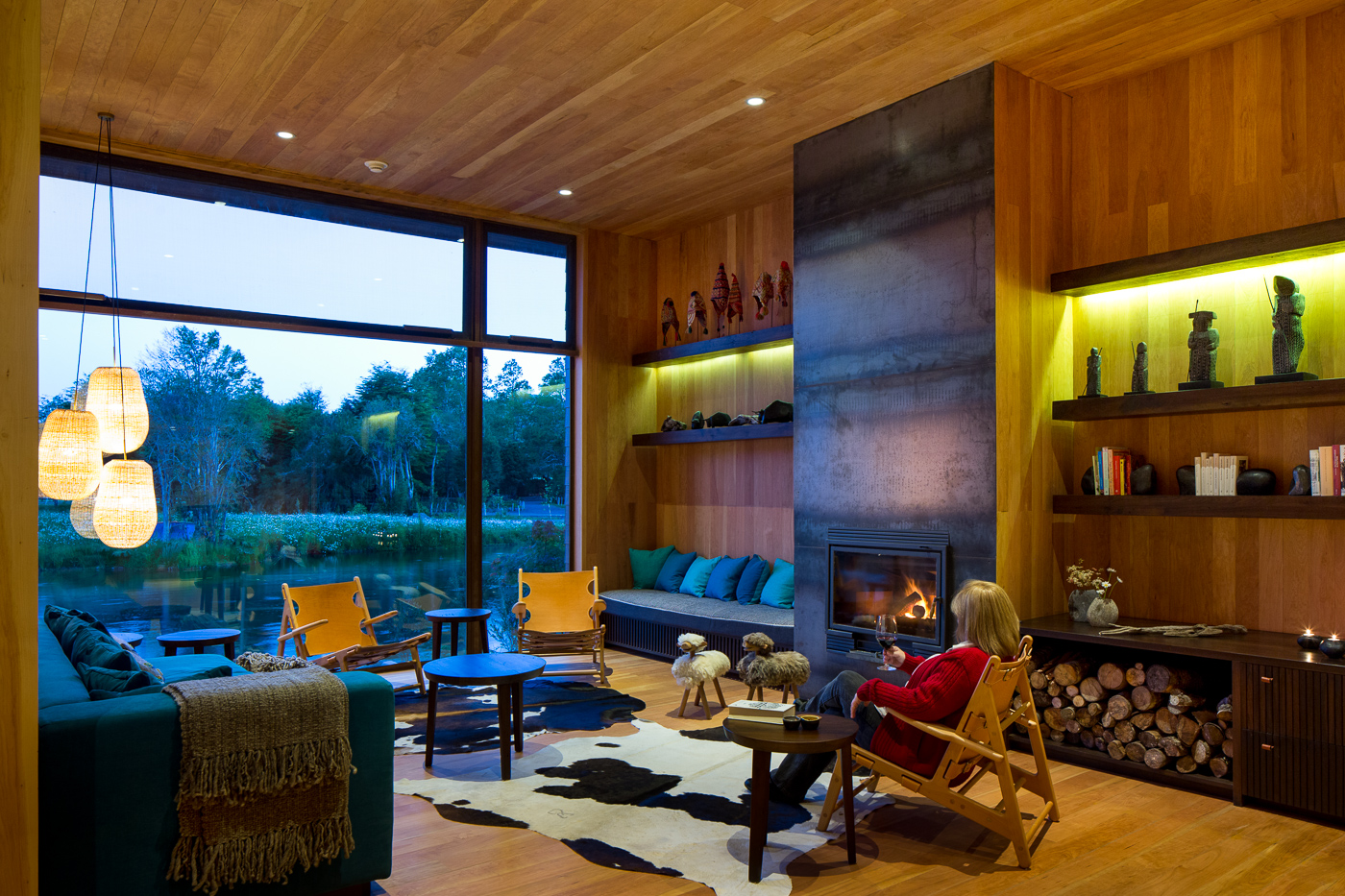 Vira Vira Luxury Library 