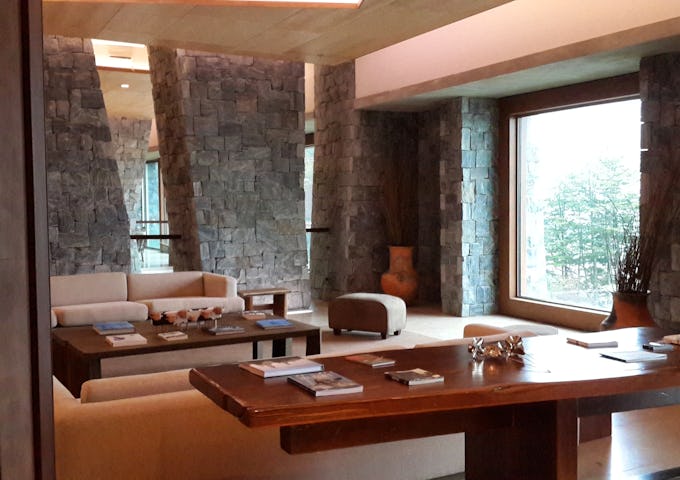 Hotel Arakur lobby Ushuaia