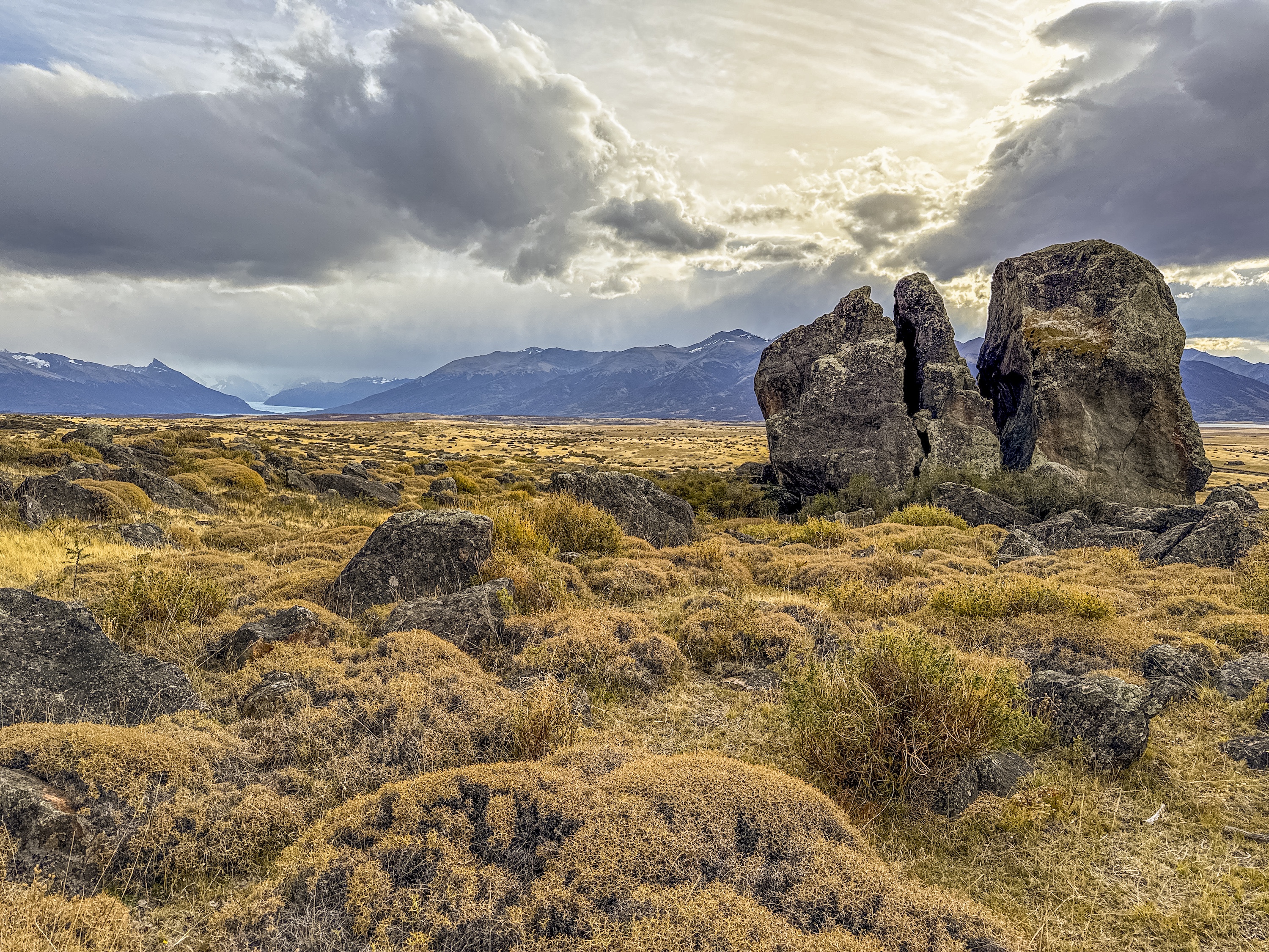 Explora El Calafate - surrounding landscape