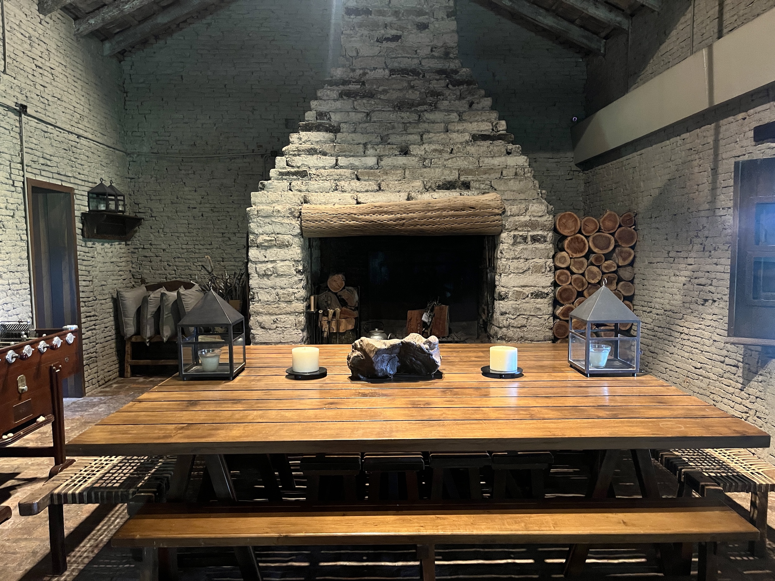 Estancia La Bamba - Breakfast table